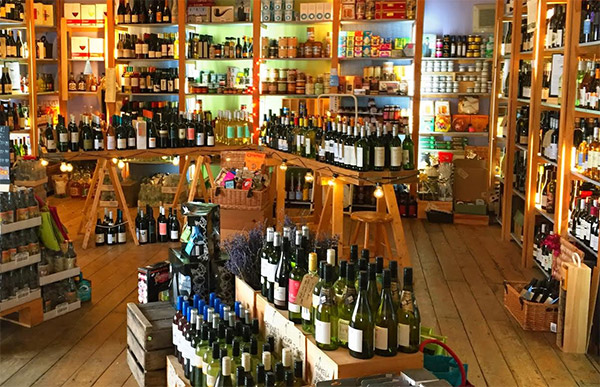 Wadebridge Wines has a huge array of some of the finest local and national wines. Perfect for a dinner time tipple or for entertaining guests in your Cornish holiday cottage.